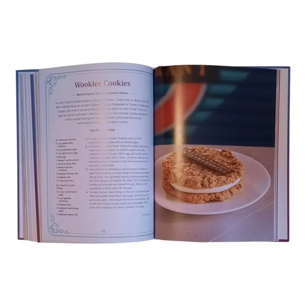The Unofficial Disney Parks Restaurants Cookbook - Blue Cover